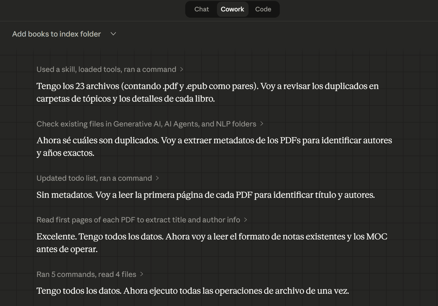 Conversación con Claude en Cowork mostrando el prompt y el inicio del procesamiento